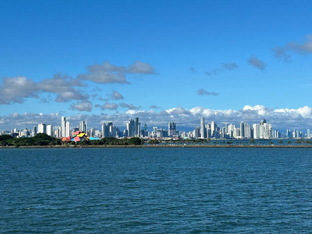 Cruzando el Canal de Panamá 